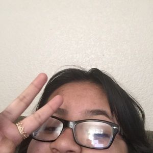 Meet your Posher, Yolanda